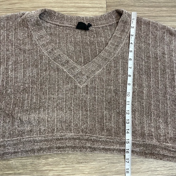 Urban Outfitters Out from Under Brown Ribbed Chenille Boxy Crop Sweater - Picture 7 of 8